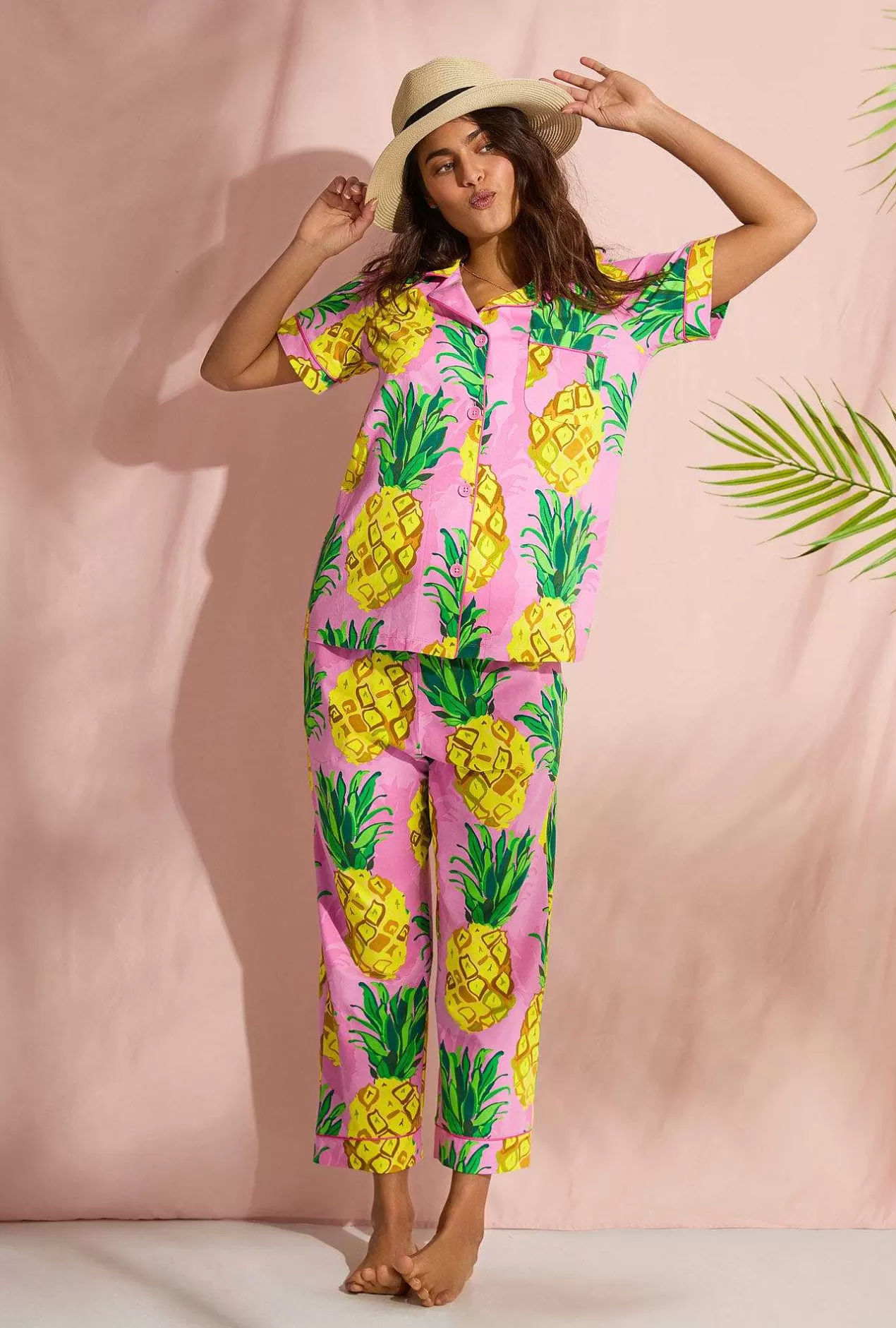 Cropped Sets*Bedhead Pajamas Bedhead X Trina Turk Pineapples Women'S Short Sleeve Classic Stretch Jersey Cropped Pj Set